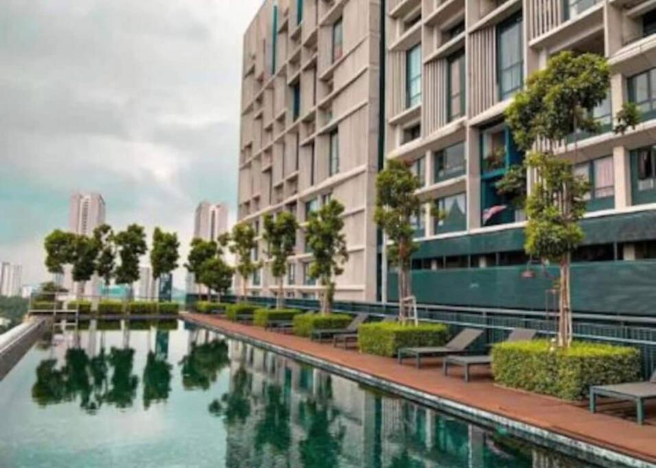 Luxury Stay-Tamarind Suite Cyber Cyberjaya Exterior photo